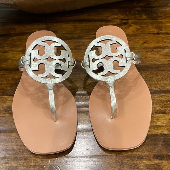 Tory Burch Shoes - Tory Burch Swuare Toe Metallic Spark Gold Sandals Shoes Thongs 9 NEW